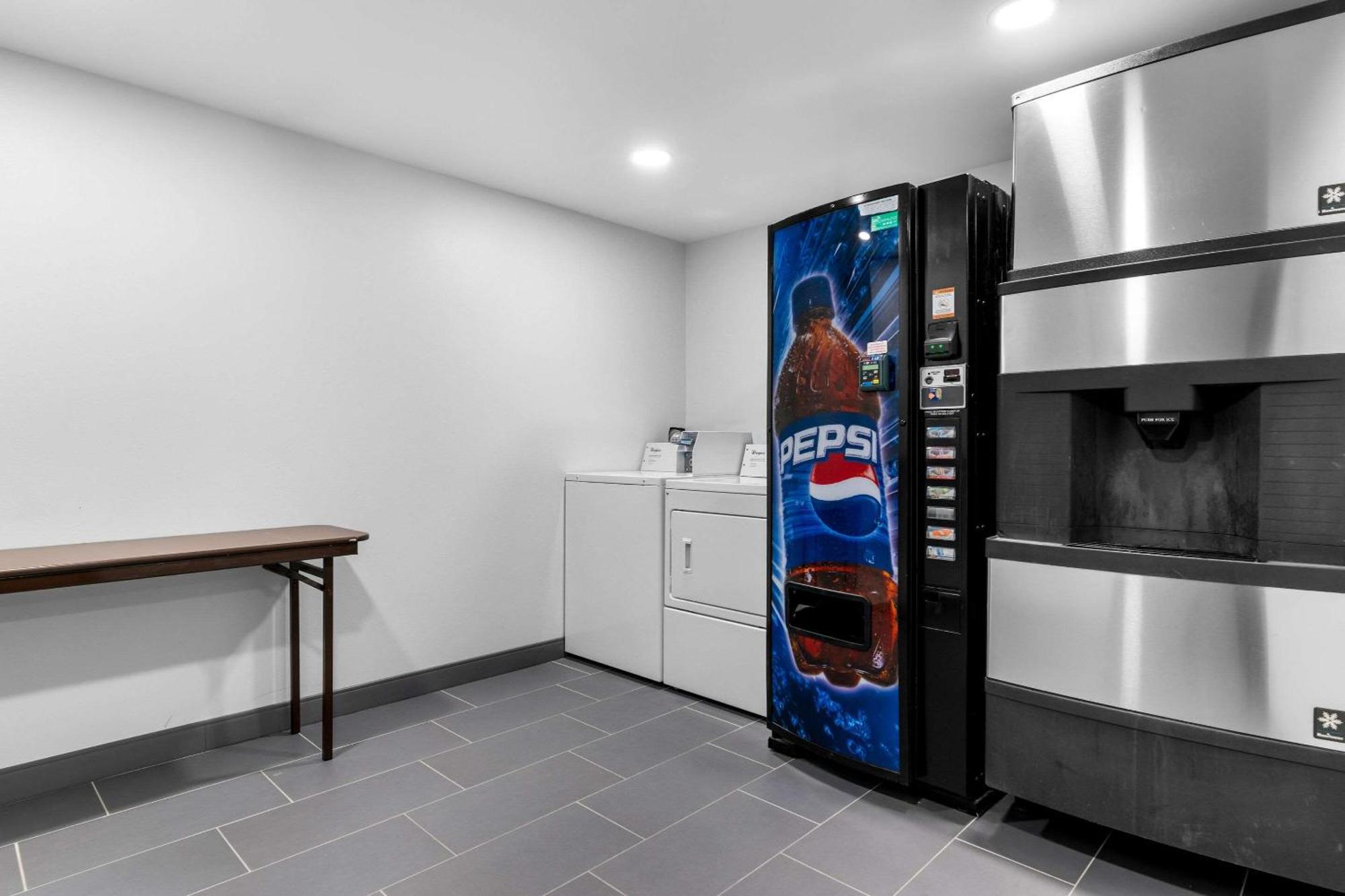 Comfort Inn & Suites Йорк Екстериор снимка