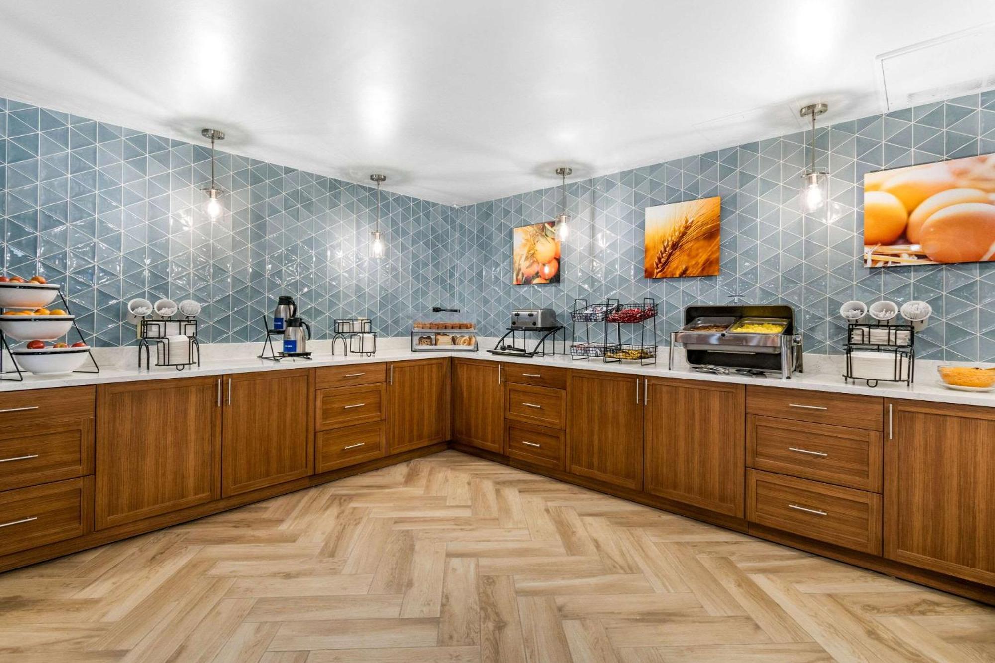 Comfort Inn & Suites Йорк Екстериор снимка