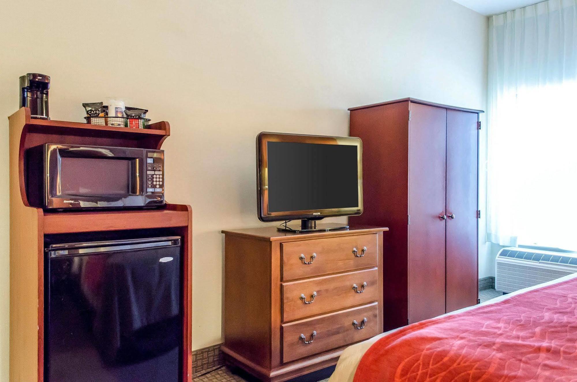 Comfort Inn & Suites Йорк Екстериор снимка