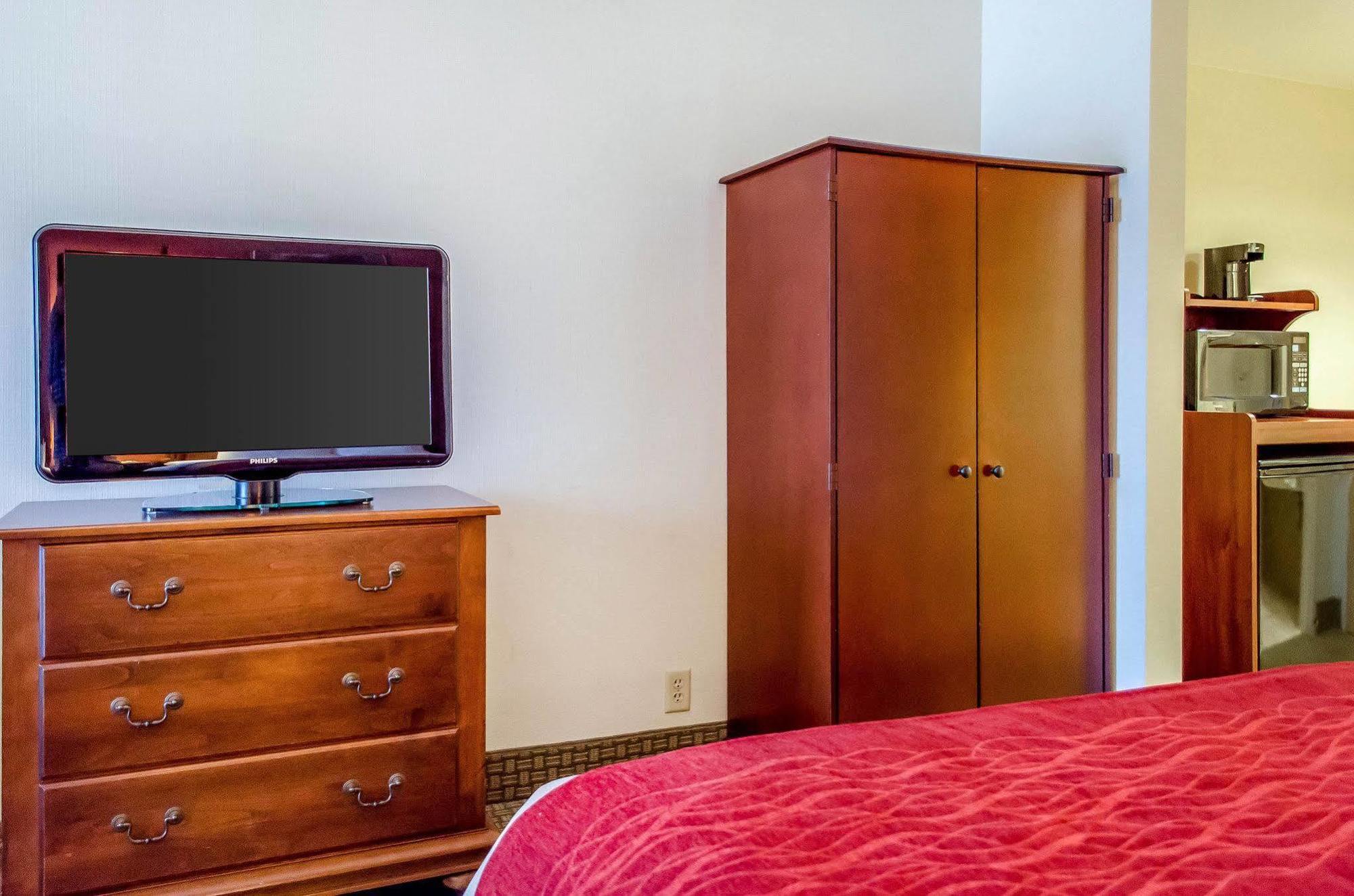 Comfort Inn & Suites Йорк Екстериор снимка